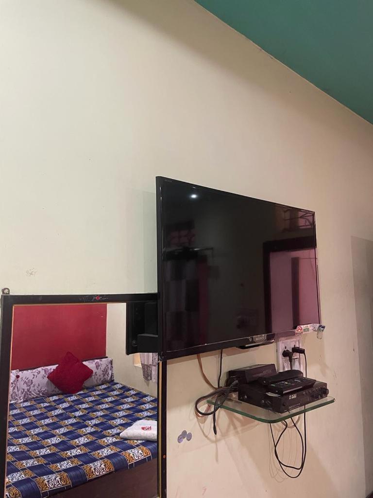 New Yanti Guest House Ujjain Dış mekan fotoğraf